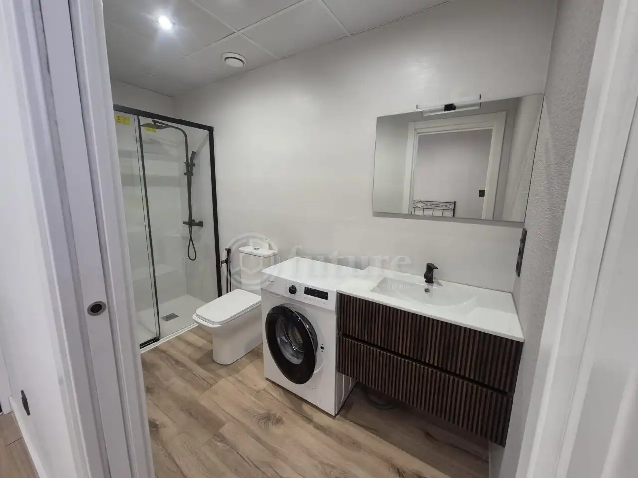 Badezimmer von Wohnung zur Miete in Salamanca mit Klimaanlage, Heizung und Möbliert