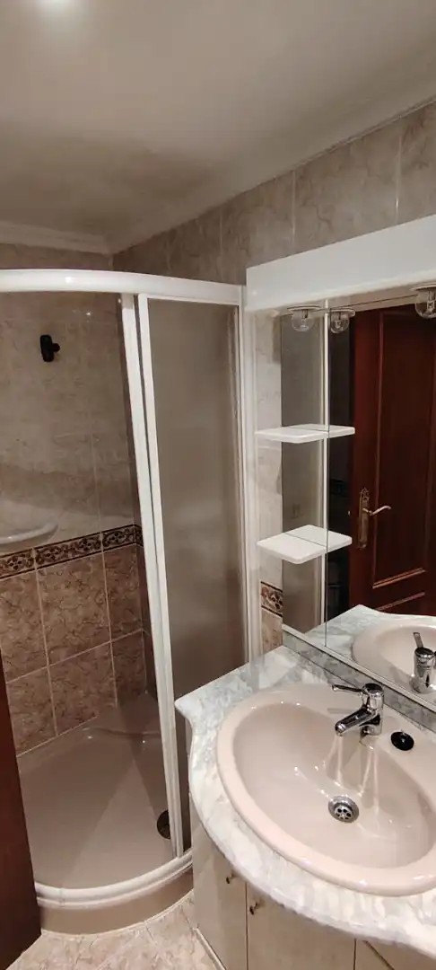 Bathroom of Flat for sale in Salamanca  with Heating, Parquet flooring and Terrace