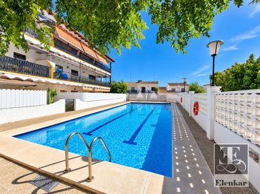 Pis amb piscina en venda a Gracia