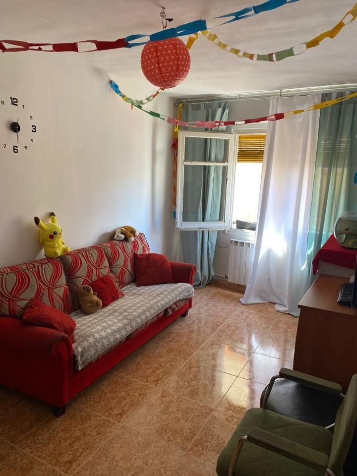 Sala d'estar de Pis en venda en  Zaragoza Capital amb Calefacció
