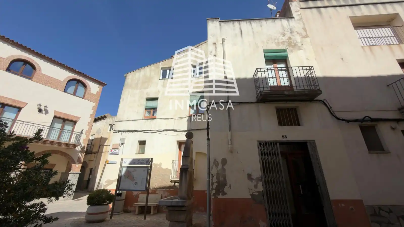 Exterior view of Houses for sale in Vilanova d'Escornalbou