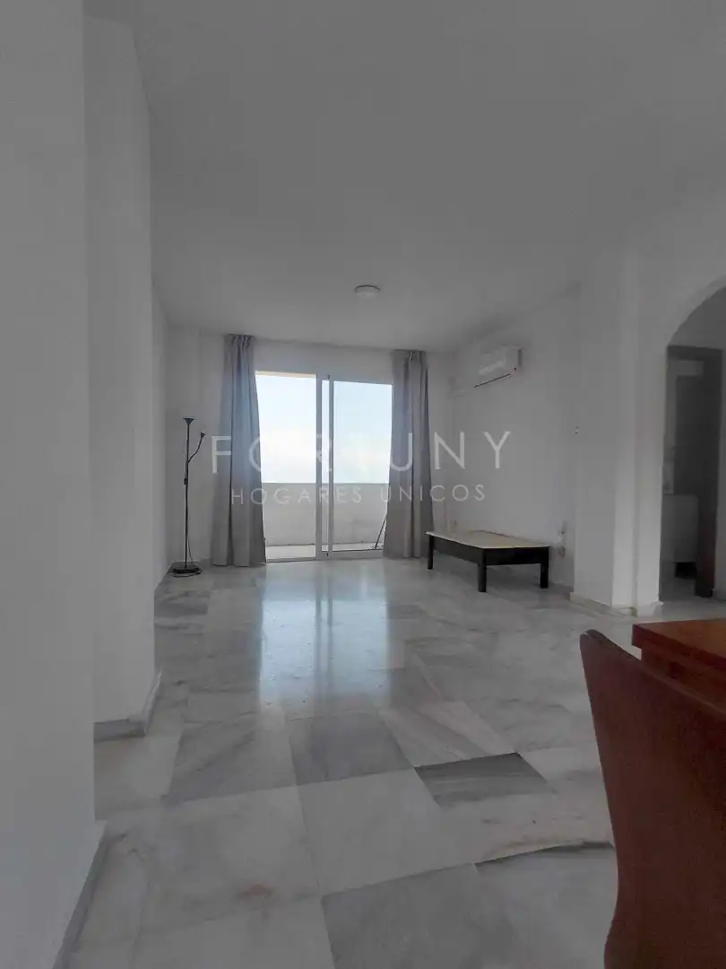 Sala de estar de Piso en venta en Torremolinos con Aire acondicionado, Calefacción y Terraza