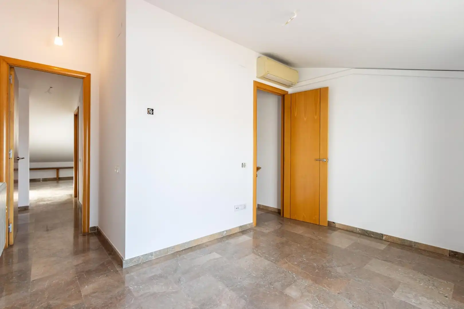 Ático en venta en Sabadell con Aire acondicionado, Calefacción y Alarma