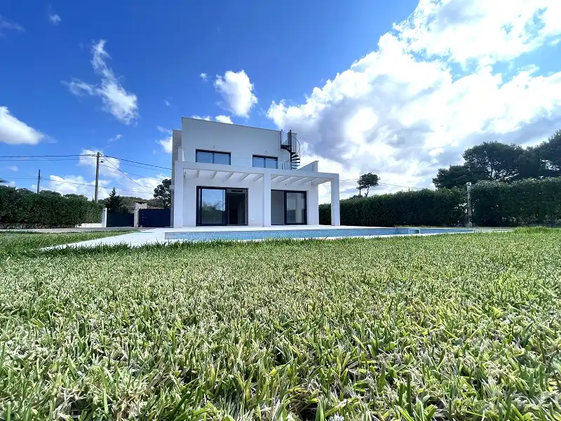 Außenansicht von Haus oder Chalet zum Verkauf in Llucmajor mit Klimaanlage, Privatgarten und Terrasse