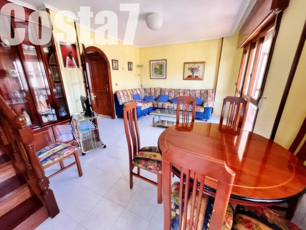 Sala de estar de Piso en venta en Noja con Terraza, Amueblado y Piscina comunitaria