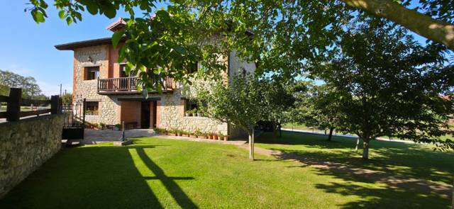 Casa-chalet en Venta en Somo - Calle Herrera en Somo