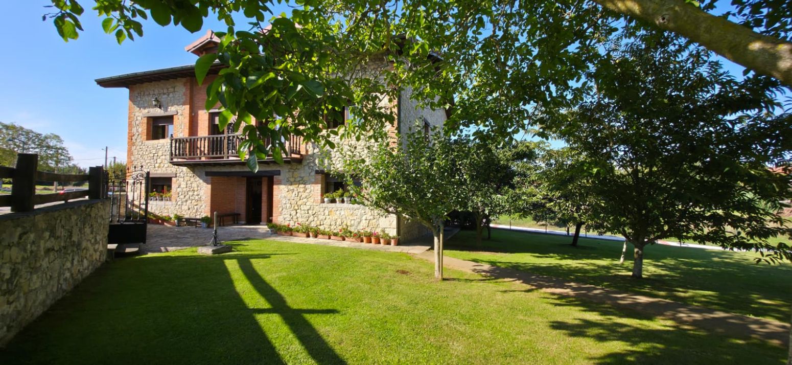 Jardín de Casa o chalet en venta en Ribamontán al Mar con Calefacción, Jardín privado y Parquet