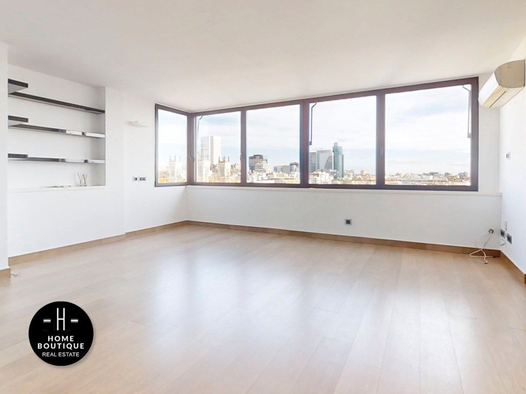 Living room of Flat to rent in  Madrid Capital  with Air Conditioner and Community pool