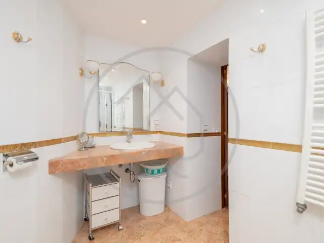Badezimmer von Haus oder Chalet zum Verkauf in Palafrugell mit Klimaanlage, Heizung und Privatgarten