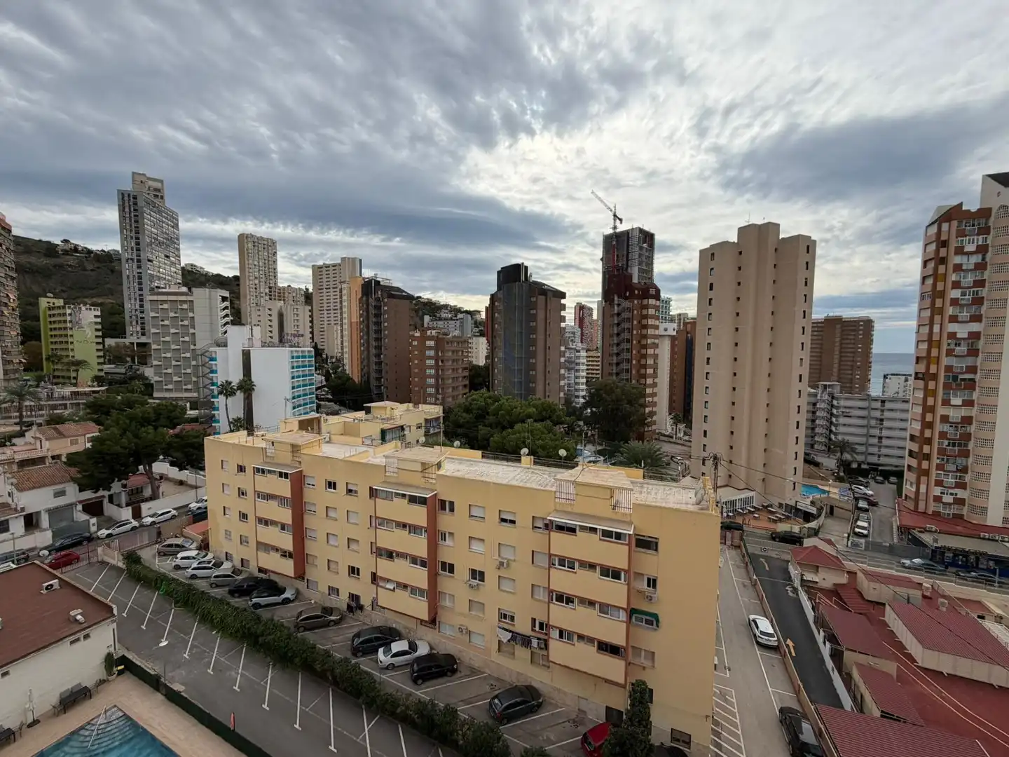 Vista exterior de Apartamento en venta en Benidorm con Aire acondicionado, Jardín privado y Terraza