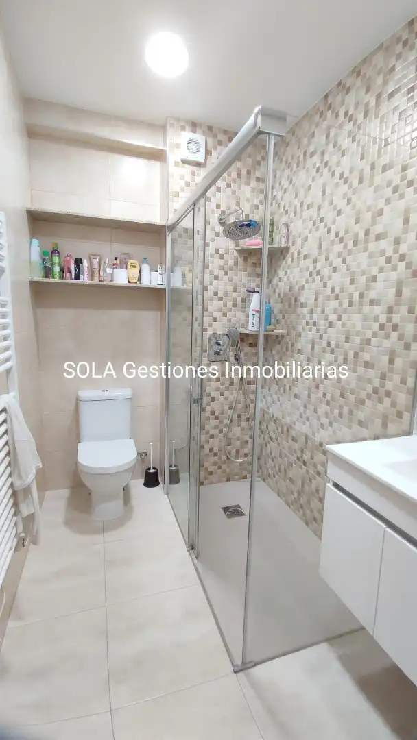 Bany de Edifici en venda en Torreperogil