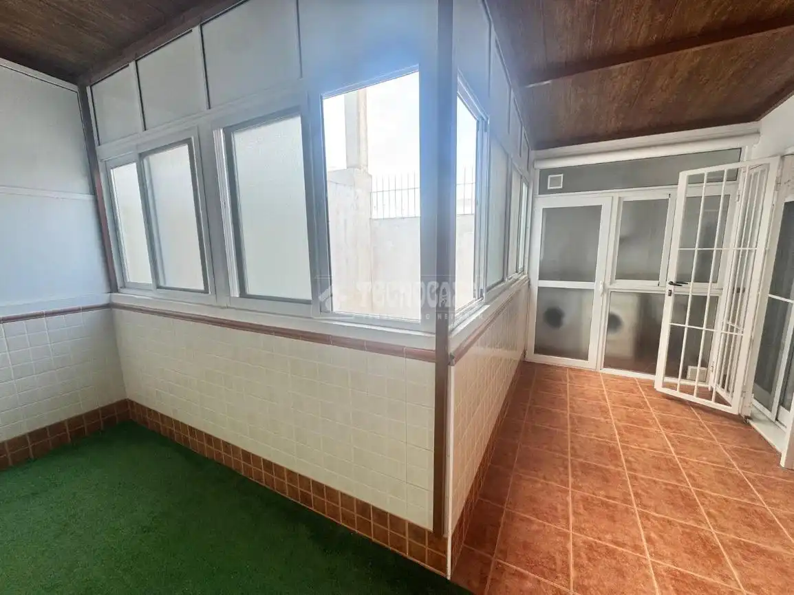 Wohnung zum Verkauf in Pulpí mit Klimaanlage und Terrasse