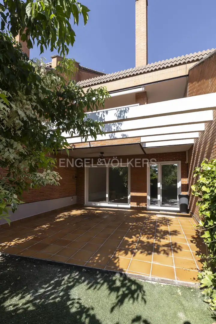 Terrace of Houses for sale in Pozuelo de Alarcón  with Air Conditioner, Heating and Swimming Pool