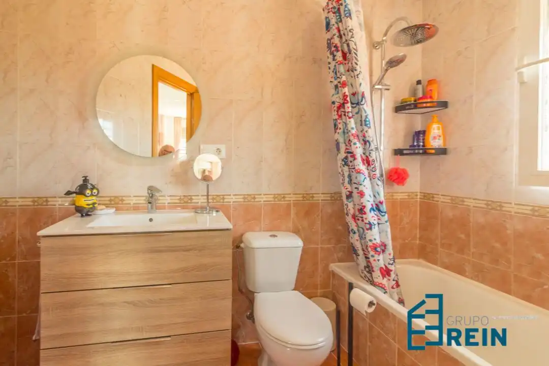 Badezimmer von Wohnung zum Verkauf in Cobeja