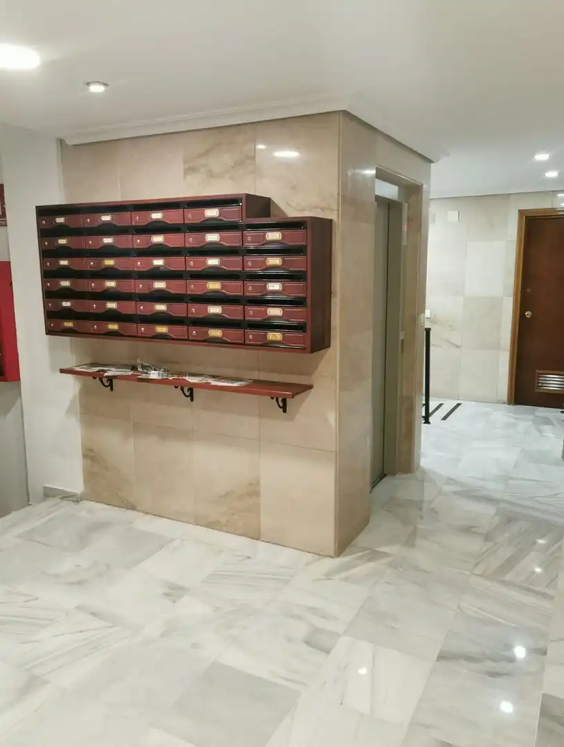 Flat for rent in Sevilla  with Air Conditioner, Terrace and Furnished