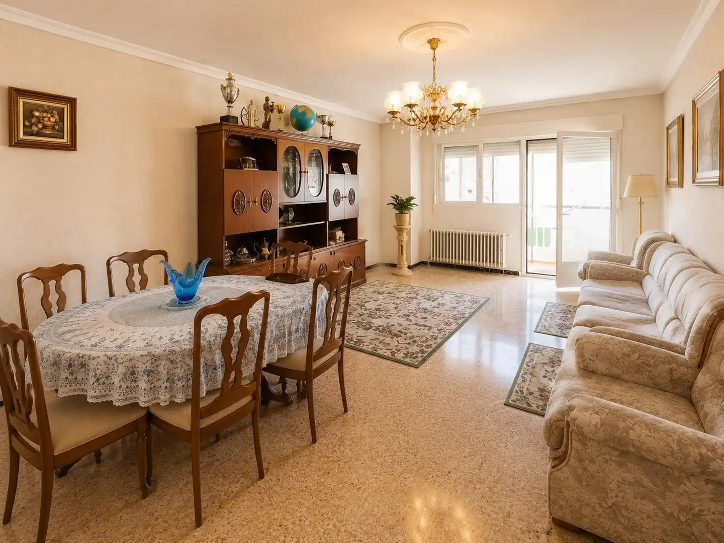 Sala de estar de Piso en venta en Valladolid con Calefacción, Amueblado y Balcón