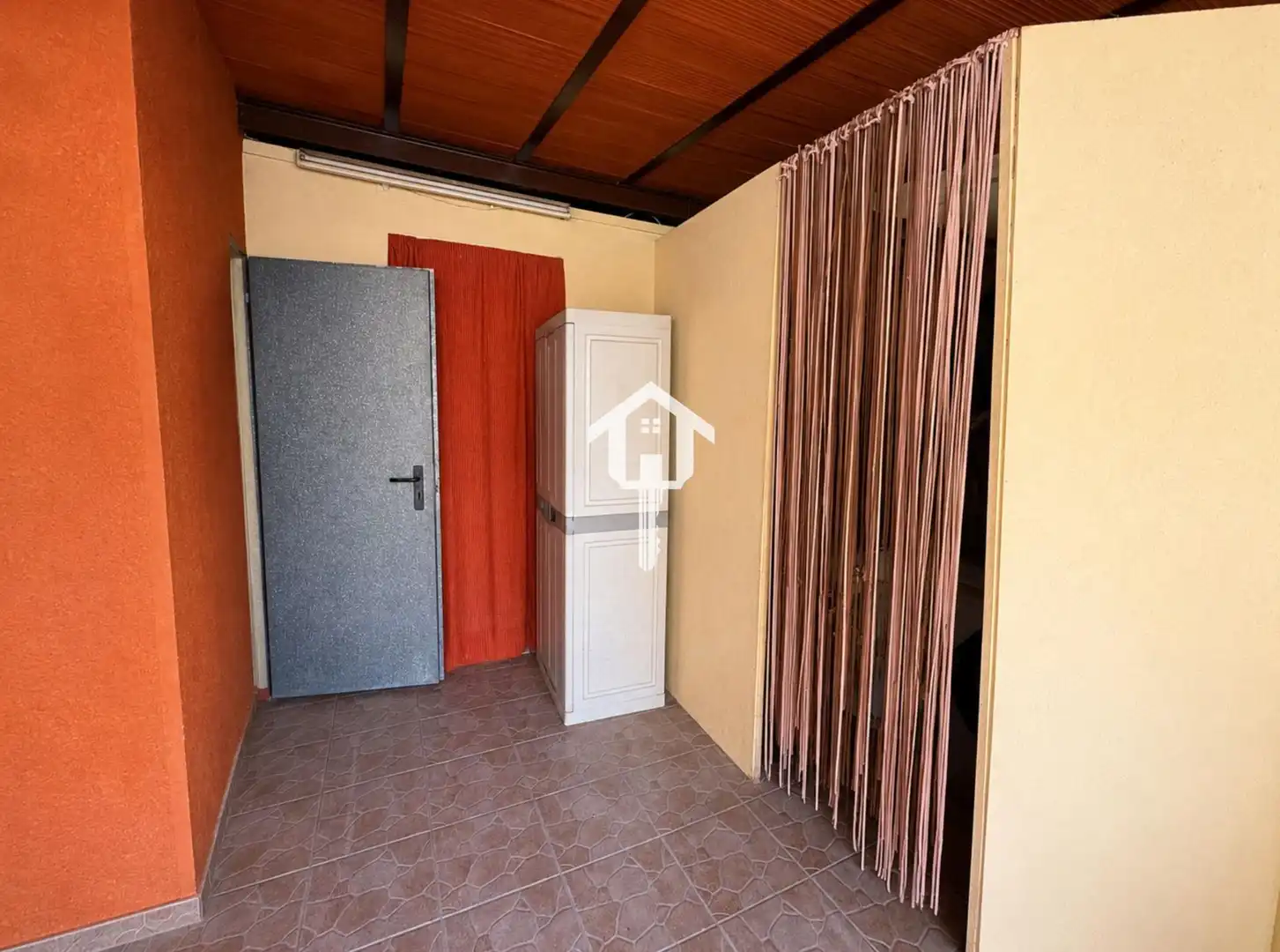 Habitación de Casa adosada en venta en Alicante / Alacant