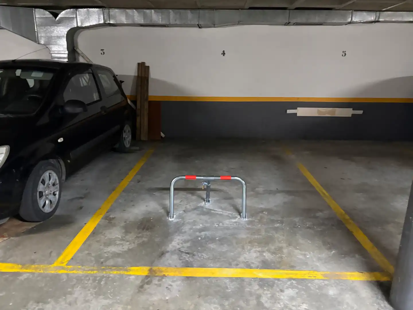 Parkplatz von Wohnung zum Verkauf in Narón mit Abstellraum