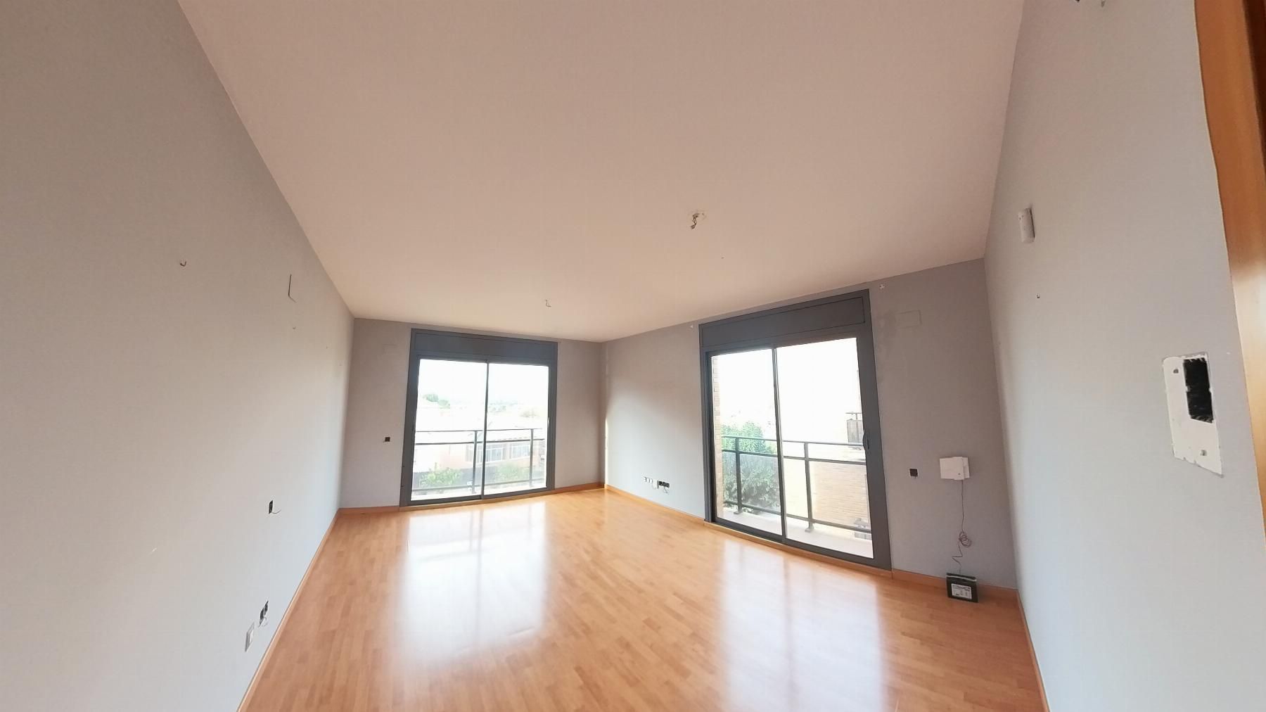 Sala d'estar de Pis en venda en Piera amb Parquet, Terrassa i Balcó