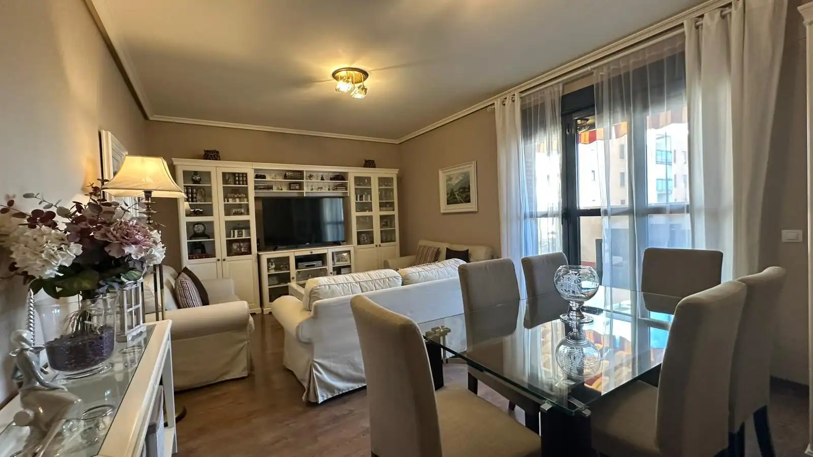 Wohnzimmer von Dachboden zum Verkauf in Mairena del Aljarafe mit Klimaanlage, Heizung und Terrasse