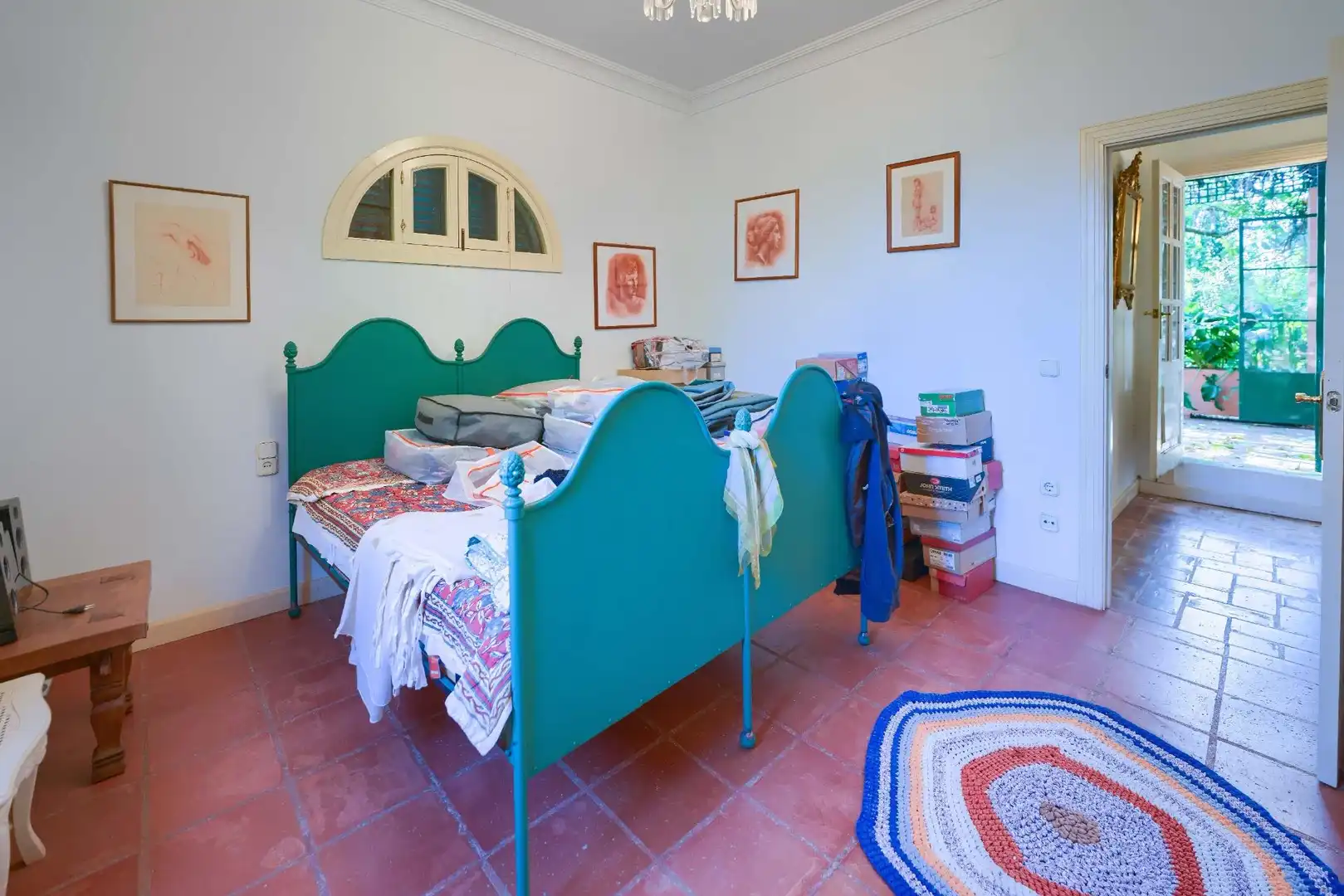 Dormitori de Casa o xalet en venda en Sanlúcar la Mayor amb Aire condicionat, Jardí privat i Terrassa