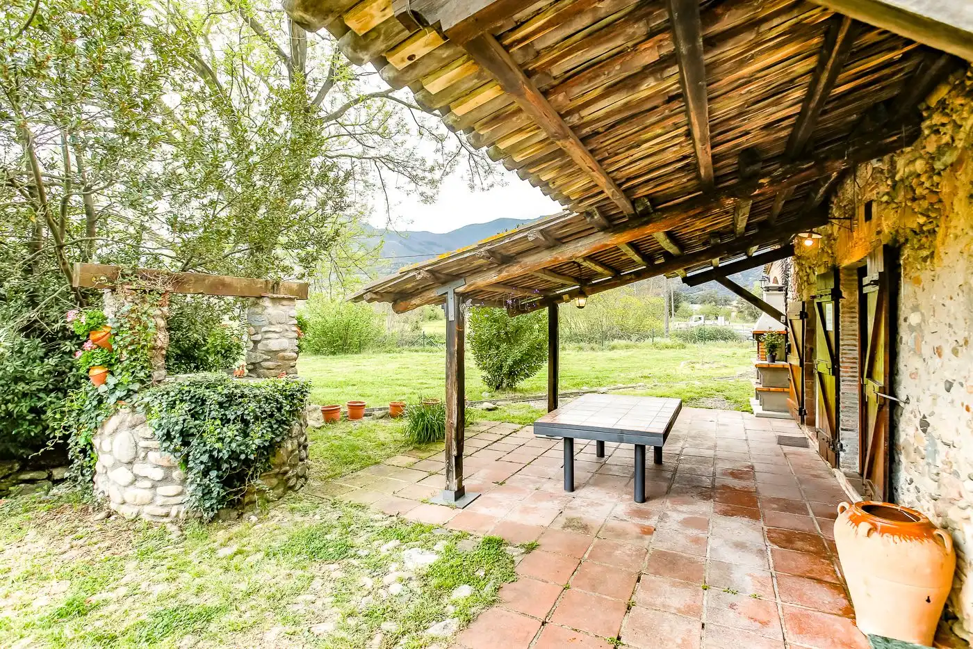 Terrassa de Finca rústica en venda en La Cellera de Ter amb Jardí privat i Terrassa