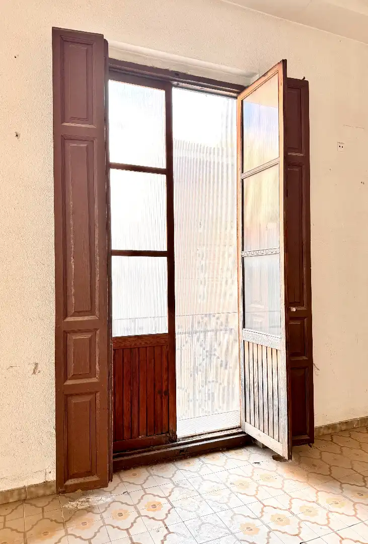 Gebäude zum Verkauf in Massamagrell