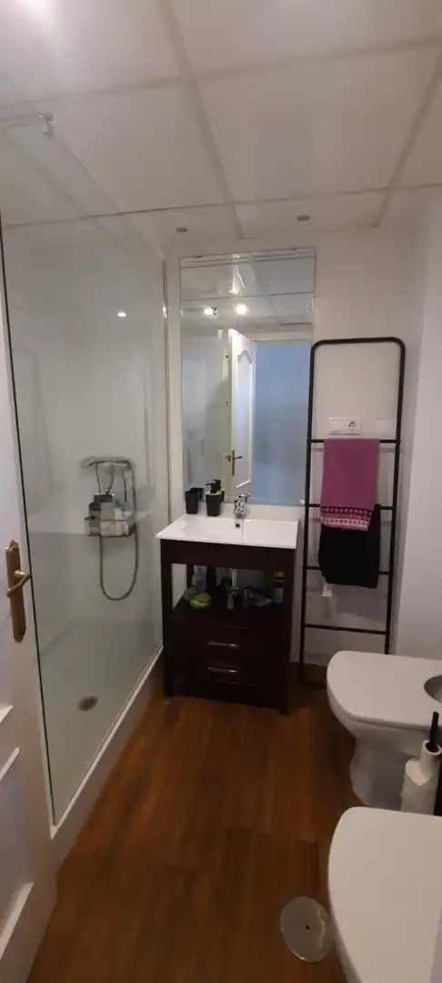 Baño de Ático de alquiler en Lucena con Aire acondicionado, Calefacción y Terraza