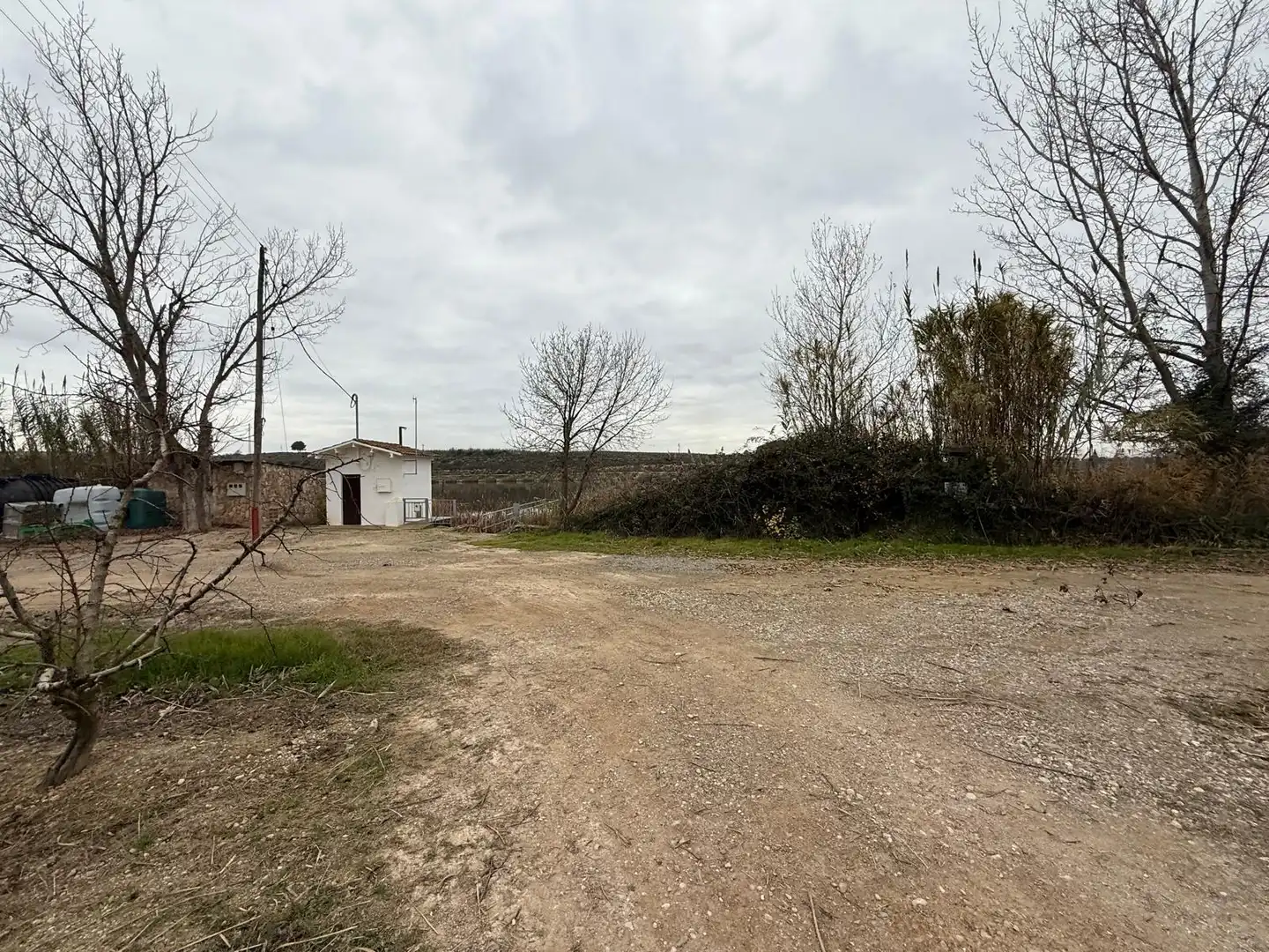 Finca rústica en venta en Torres de Segre con Jardín privado, Terraza y Internet