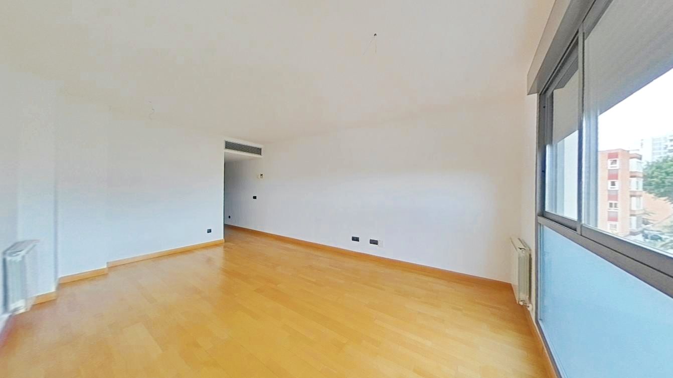 Bedroom of Duplex for sale in  Madrid Capital  with Heating, Private garden and Storage room
