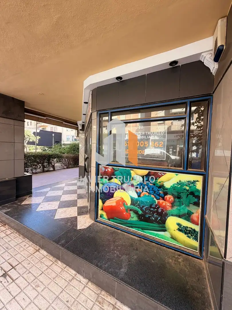 Business premises for sale in Vélez-Málaga ciudad, imagen 2