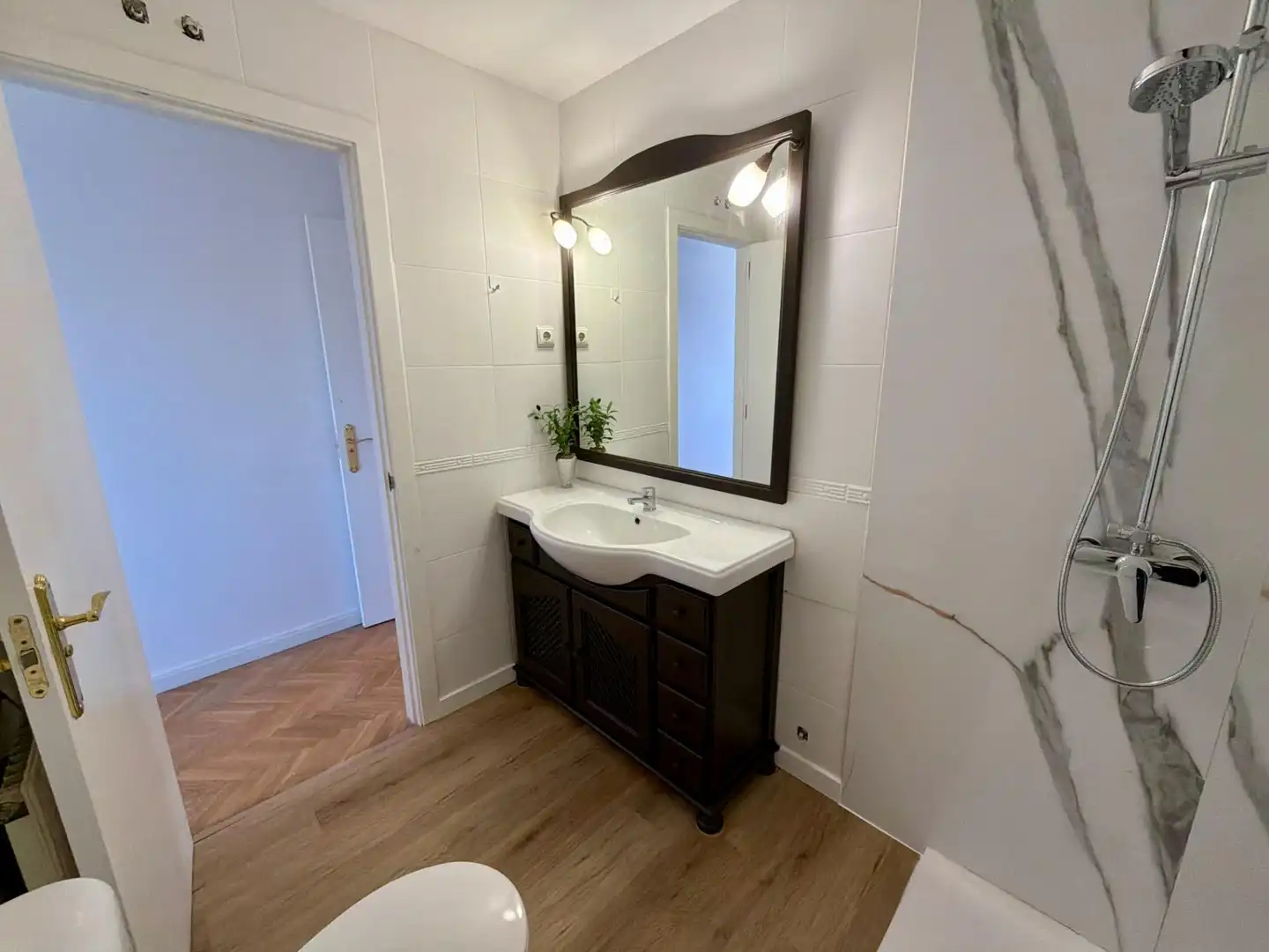 Baño de Casa adosada en venta en Rivas-Vaciamadrid con Aire acondicionado, Calefacción y Jardín privado