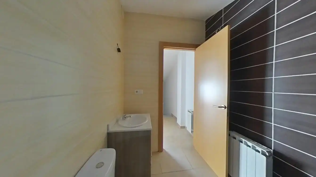 Bany de Dúplex en venda en Terrassa amb Calefacció i Terrassa