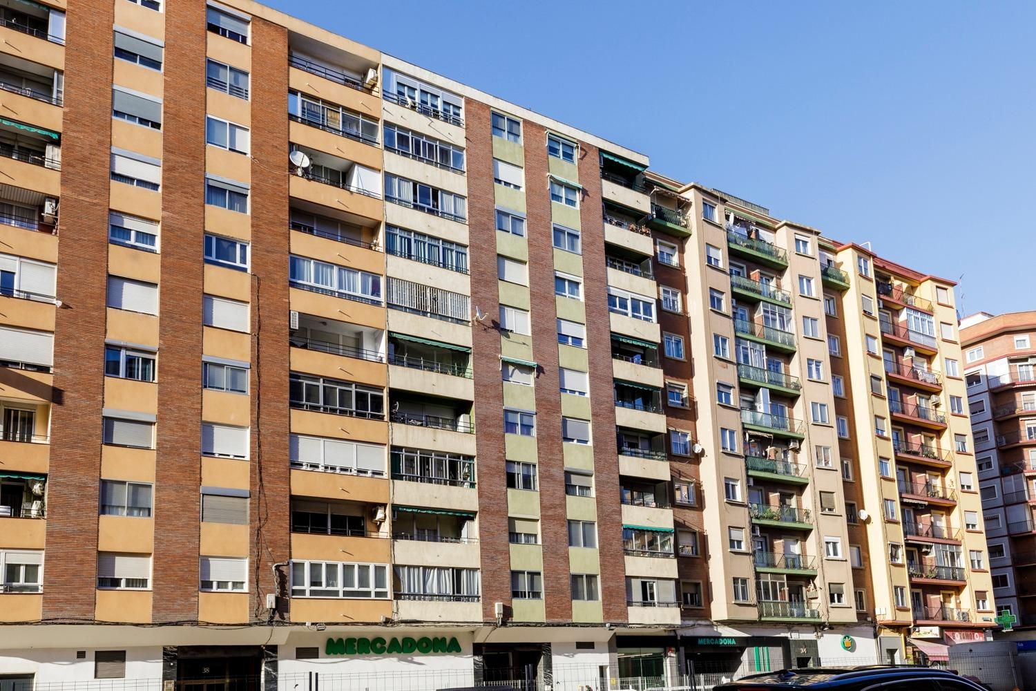 Pis en venda a Avenida NAVARRA, 36, Barrio del Ave, Delicias,  Zaragoza Capital