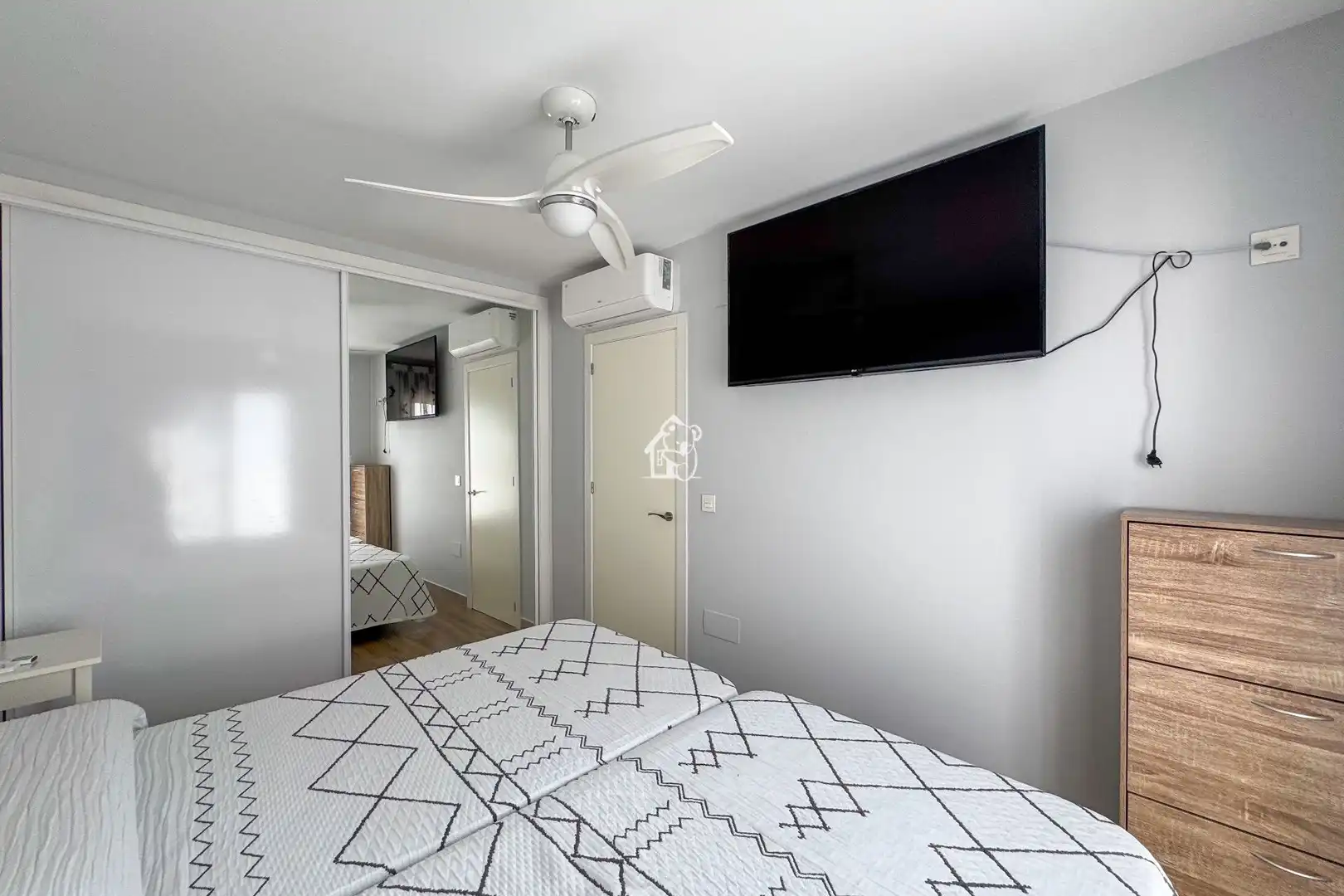 Habitación de Casa adosada de alquiler en Pilar de la Horadada con Aire acondicionado, Jardín privado y Terraza