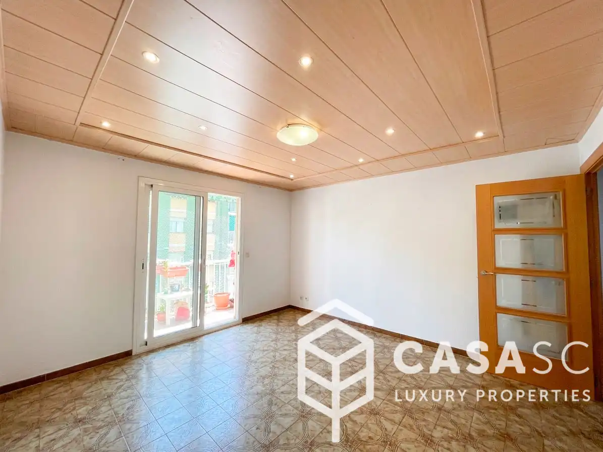 Piso en venta en Cerdanyola del Vallès con Calefacción y Balcón