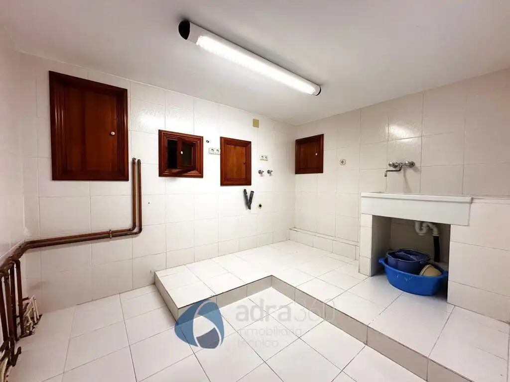Houses for sale in Lardero  with Air Conditioner, Heating and Private garden
