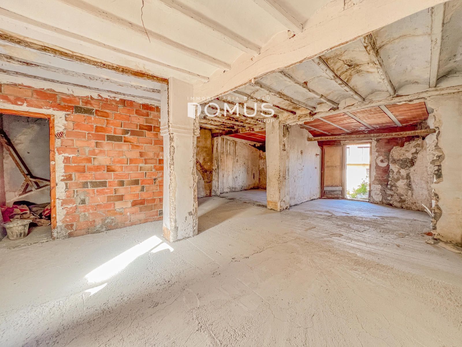 House or chalet for sale in Besalú  with Terrace