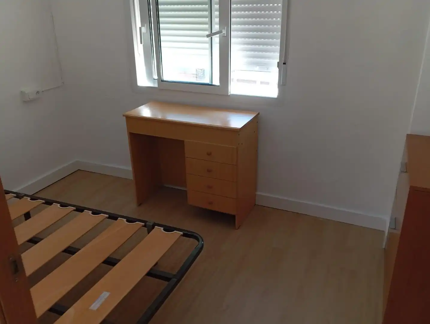 Schlafzimmer von Geschaftsraum zum Verkauf in Oliva mit Klimaanlage