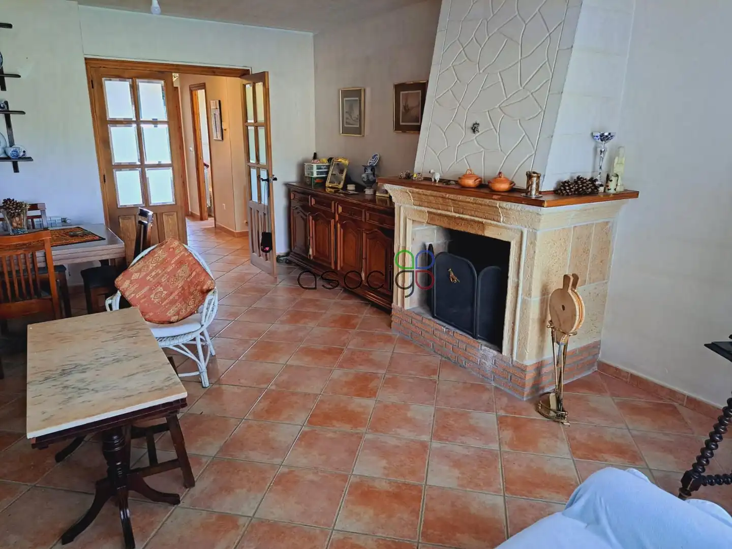 Sala de estar de Casa o chalet en venta en Solanillos del Extremo con Calefacción, Trastero y Piscina