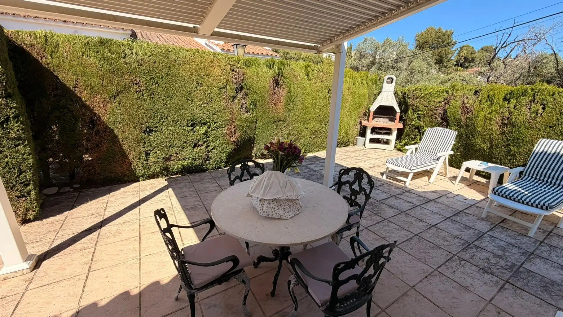 Terrasse von Haus oder Chalet zur Miete in Dénia mit Klimaanlage, Heizung und Privatgarten