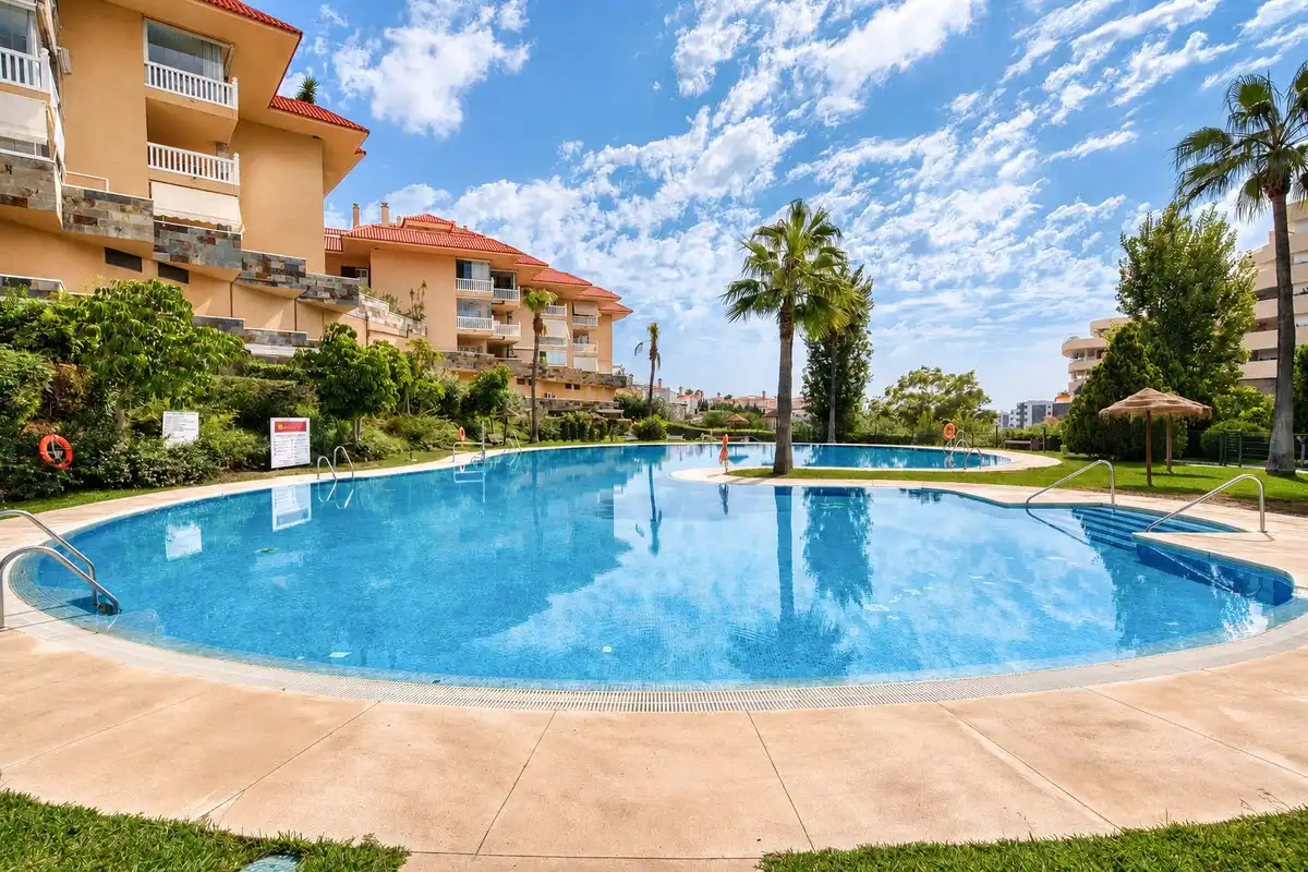 Apartamento con piscina en venta en El Higuerón, imagen 33
