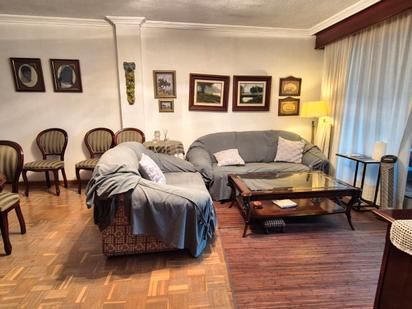 Living room of Flat for sale in Badajoz Capital  with Air Conditioner, Heating and Parquet flooring