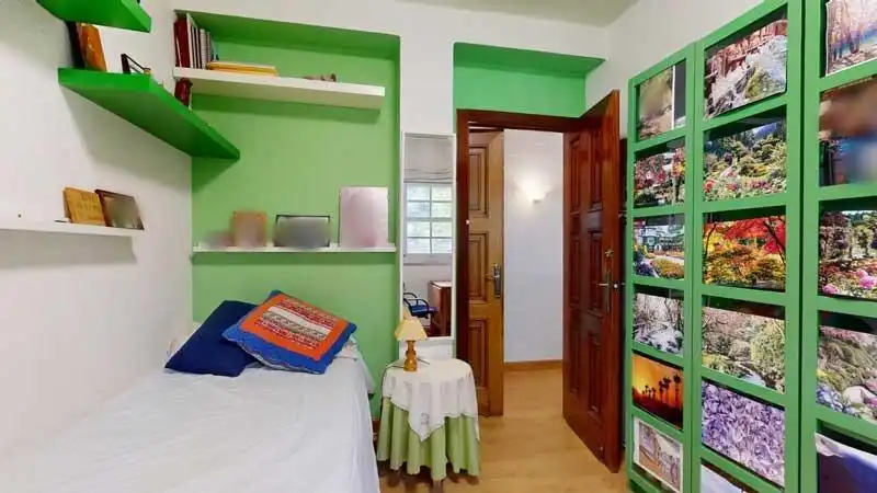 Dormitori de Casa o xalet en venda en La Muela amb Aire condicionat, Calefacció i Jardí privat