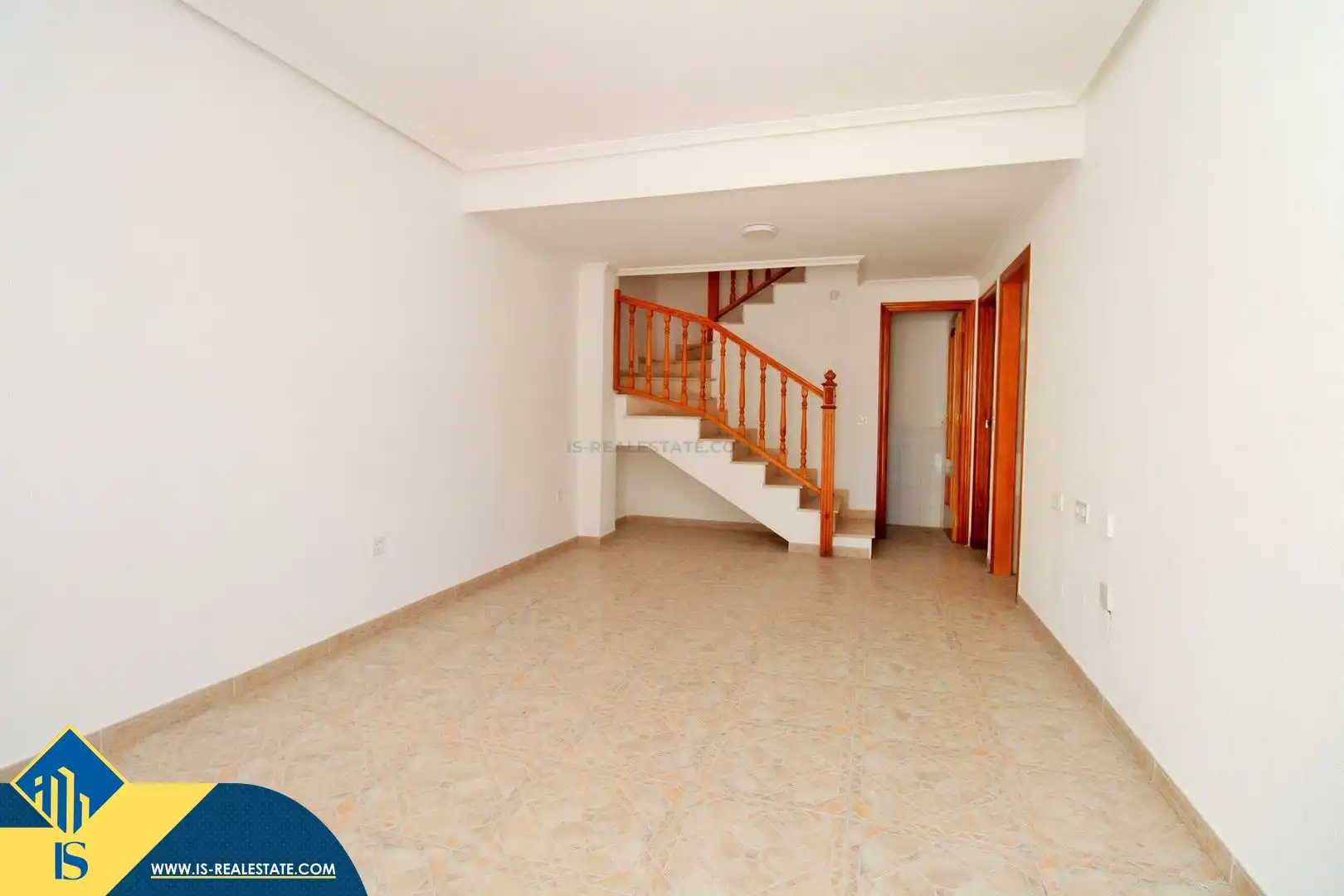 Casa o xalet en venda en Orihuela amb Jardí privat, Terrassa i Moblat
