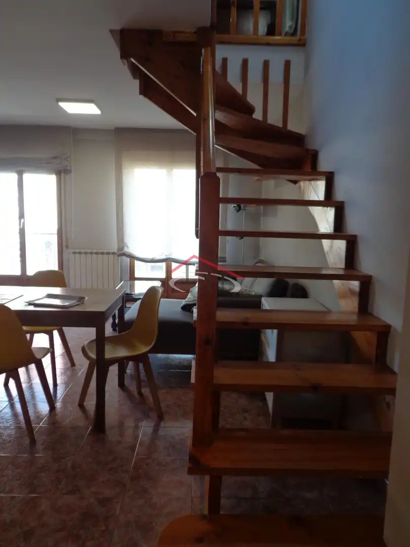 Sala de estar de Dúplex en venta en León Capital  con Calefacción y Amueblado