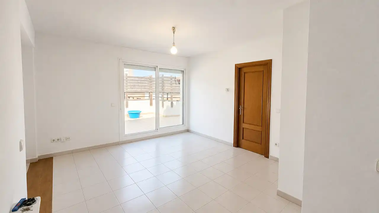 Attic for sale in Figueres  with Heating, Terrace and Balcony