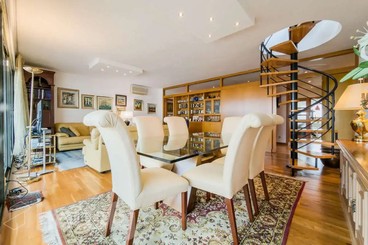 Comedor de Piso en venta en Barcelona con Aire acondicionado, Calefacción y Jardín privado