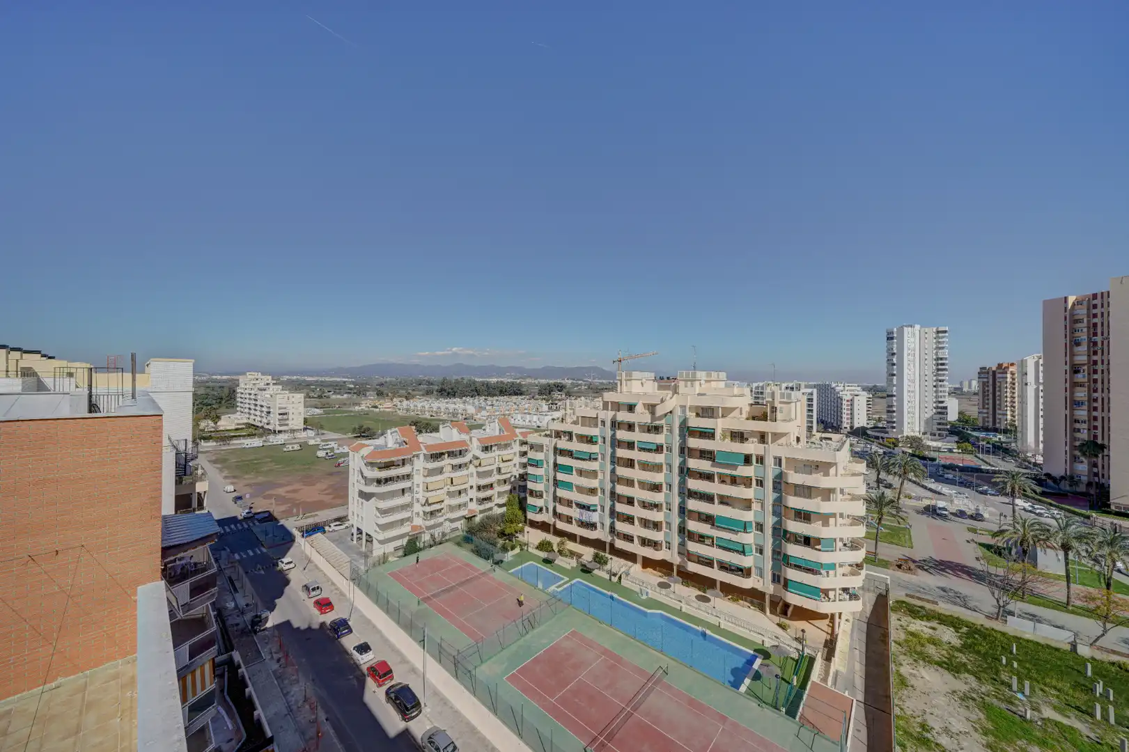 Außenansicht von Dachboden zum Verkauf in La Pobla de Farnals mit Klimaanlage, Heizung und Terrasse