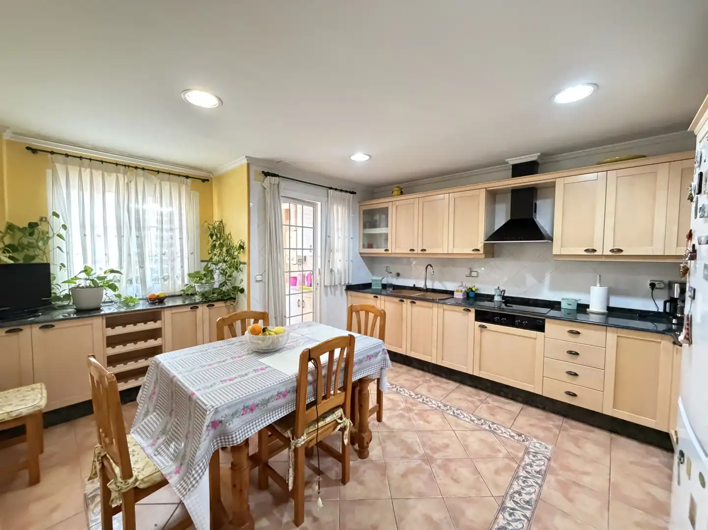 Kitchen of Flat for sale in Alboraya  with Air Conditioner and Balcony